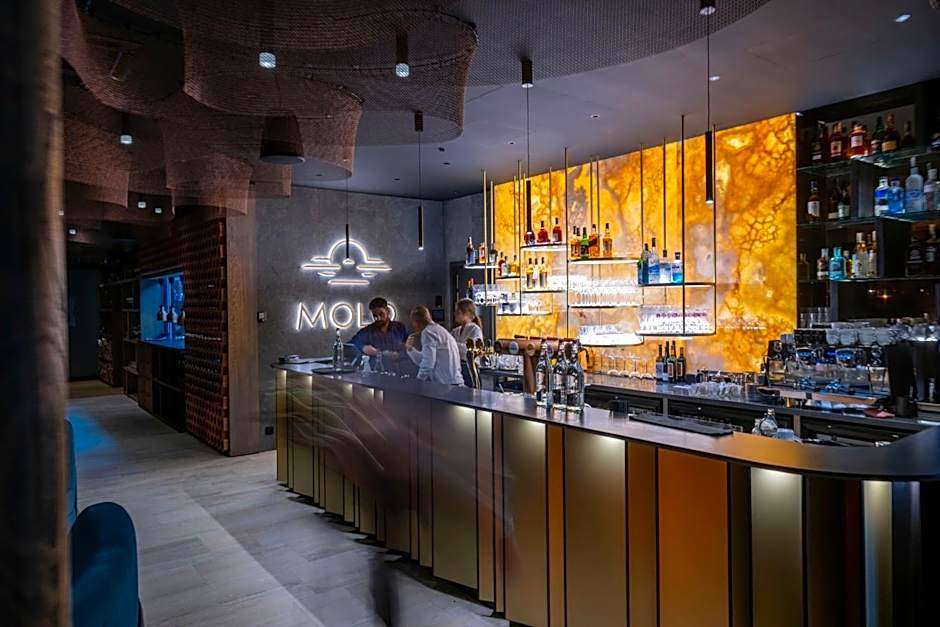 MOLO LIPNO RESIDENCE