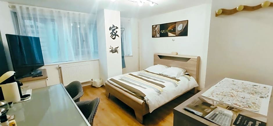 Chambre d'hôtes Au Coeur De NancyB&B