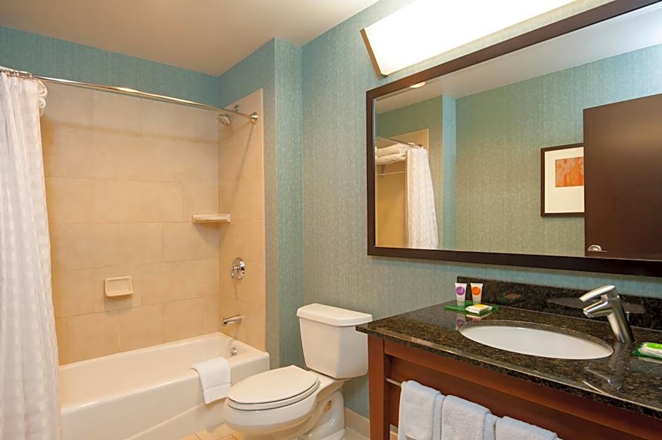 Hyatt Place Des Moines Downtown