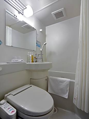 Standard Single Room with Shower - Smoking