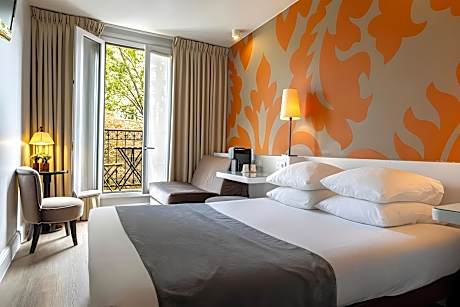 Superior Double Room with Balcony