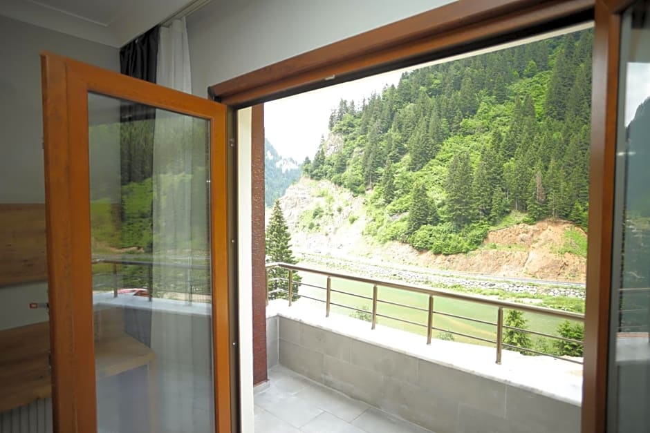 PAZARCIK MOUNTAIN HOTEL