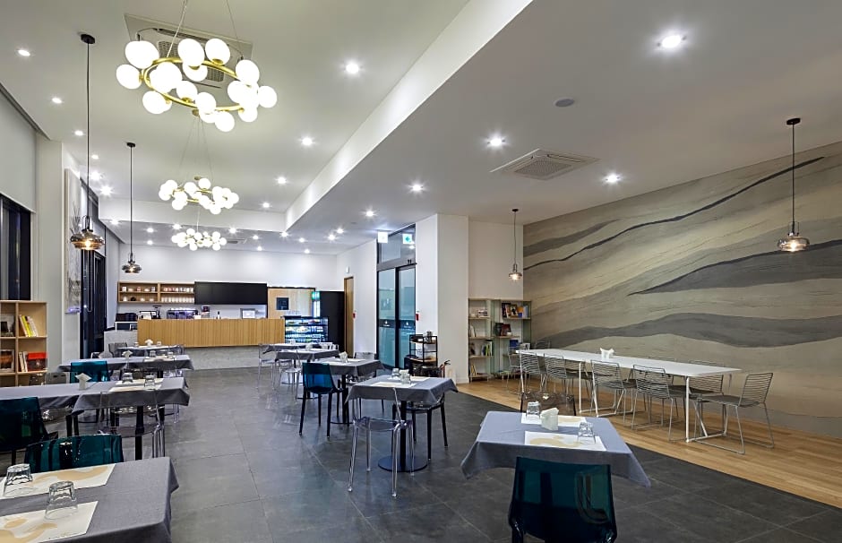 Gangneung City Hotel