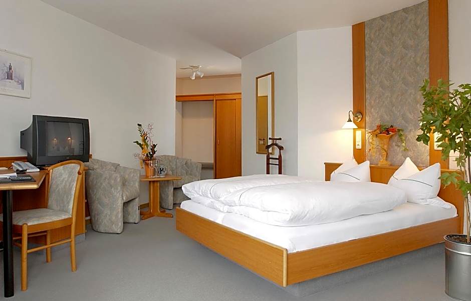 Foto 1 daripada 2 — Double Room