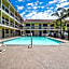 La Quinta Inn by Wyndham Costa Mesa / Newport Beach