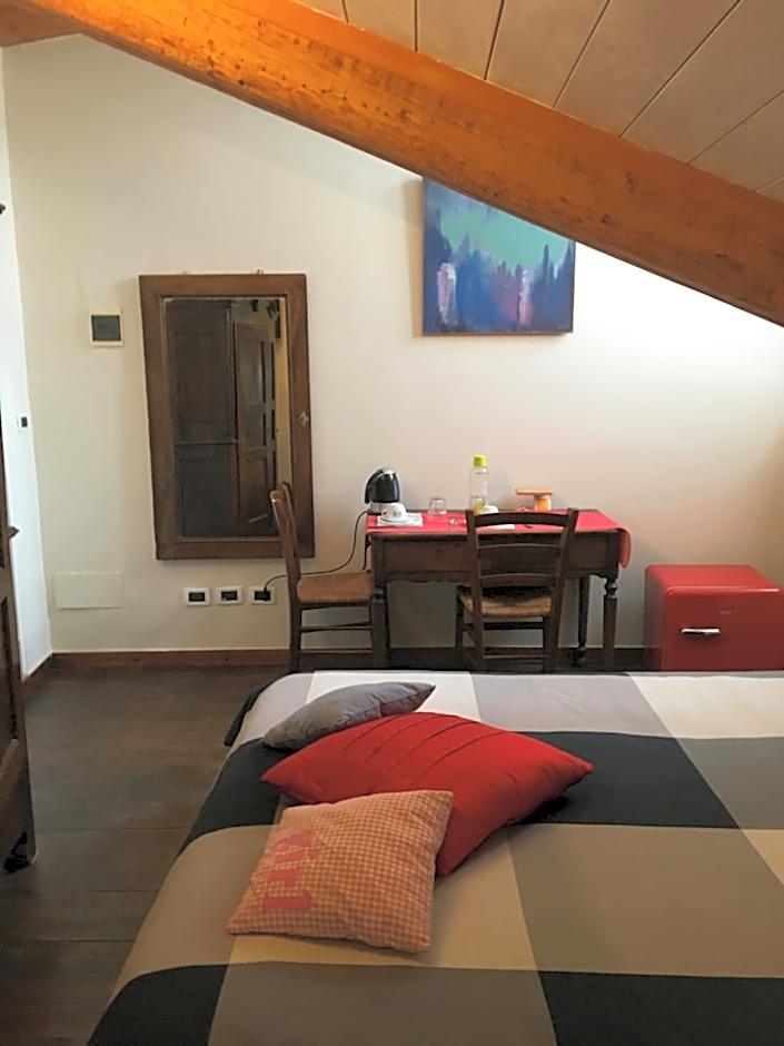 Aprile – Turin, NY