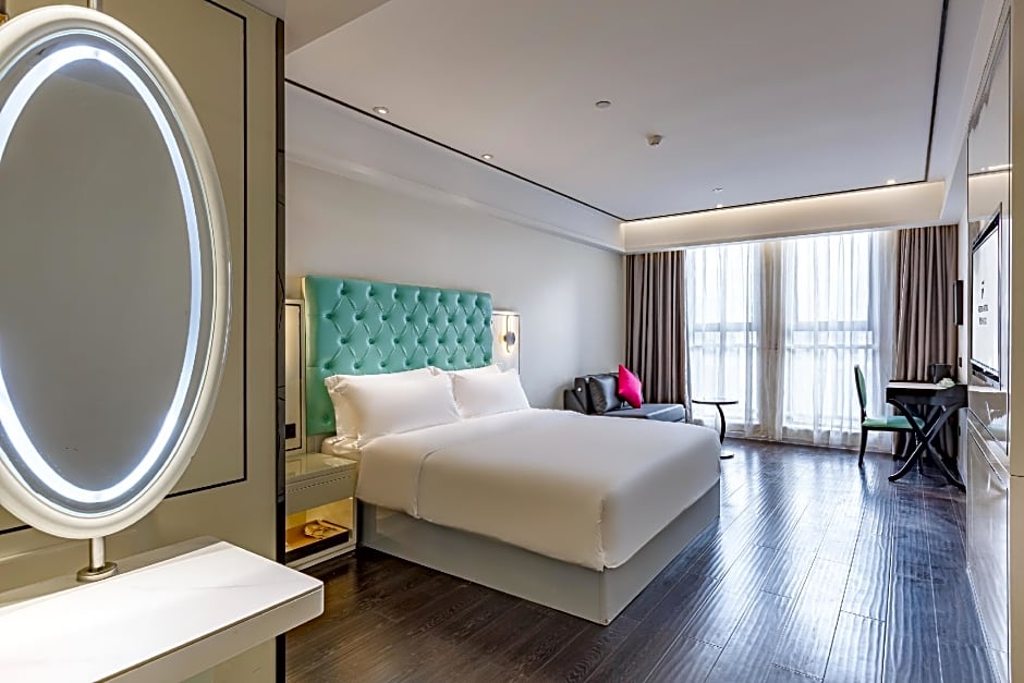 Rezen Anmei Hotel Guanyinqiao Metro Station