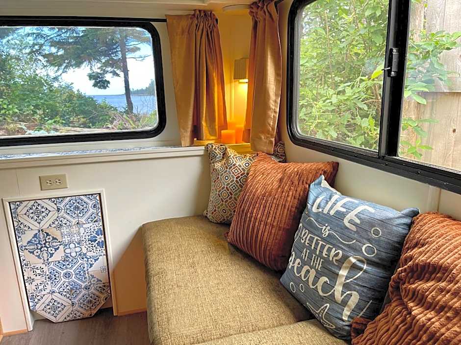 So Damn Lucky Glamping