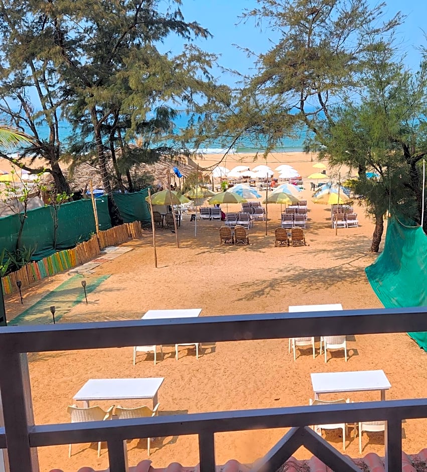 Shining Sand Beach Hotel