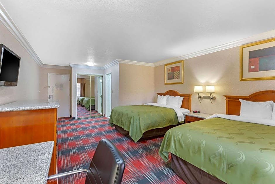 Quality Inn & Suites Oceanside