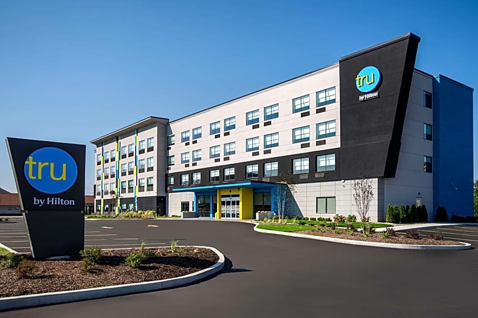Tru by Hilton Merrillville