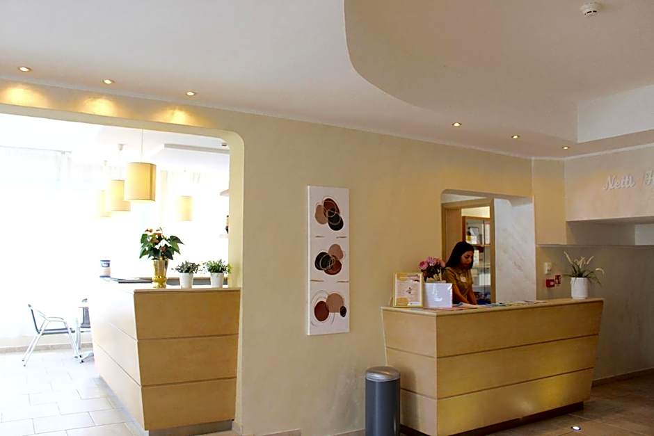 King Hotel