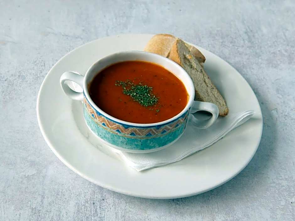 The New Alexandra Hotel