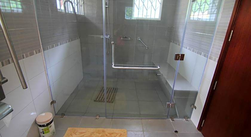 Surfers Beach Self Catering Chalets