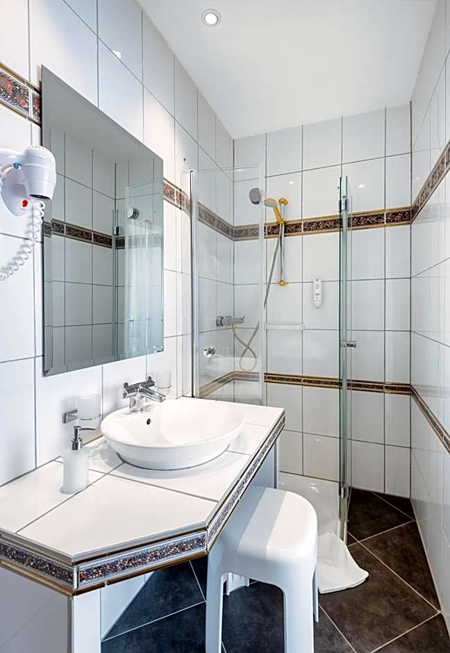 ALPHA HOTEL Hermann von Salza