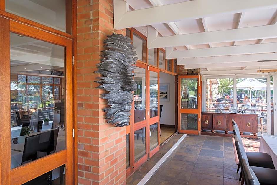 Riboville Boutique Hotel And Restaurant