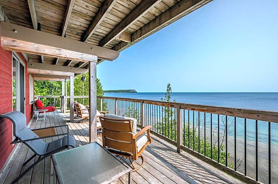 Norse Nook - Waterfront w Hot Tub & Sauna