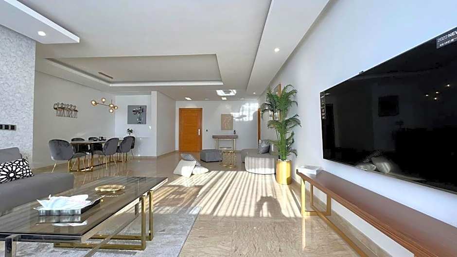 Marvelous Center Spot - 3 Bedrooms