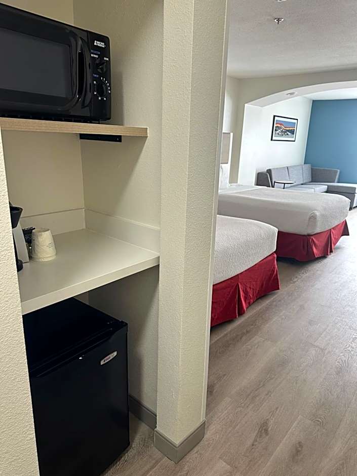 La Quinta Inn & Suites by Wyndham Albuquerque Midtown