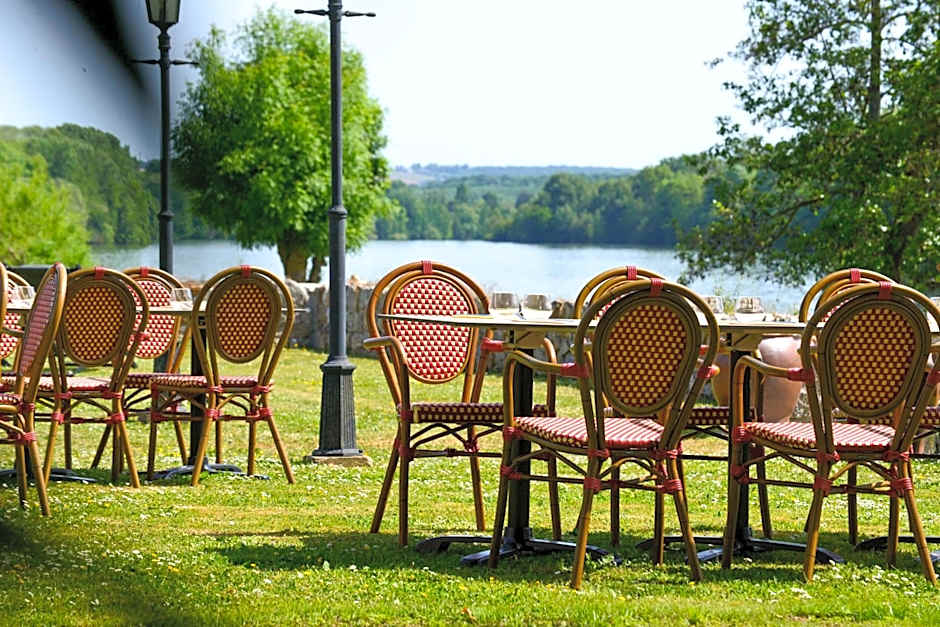 Logis Hostellerie Saint Pierre