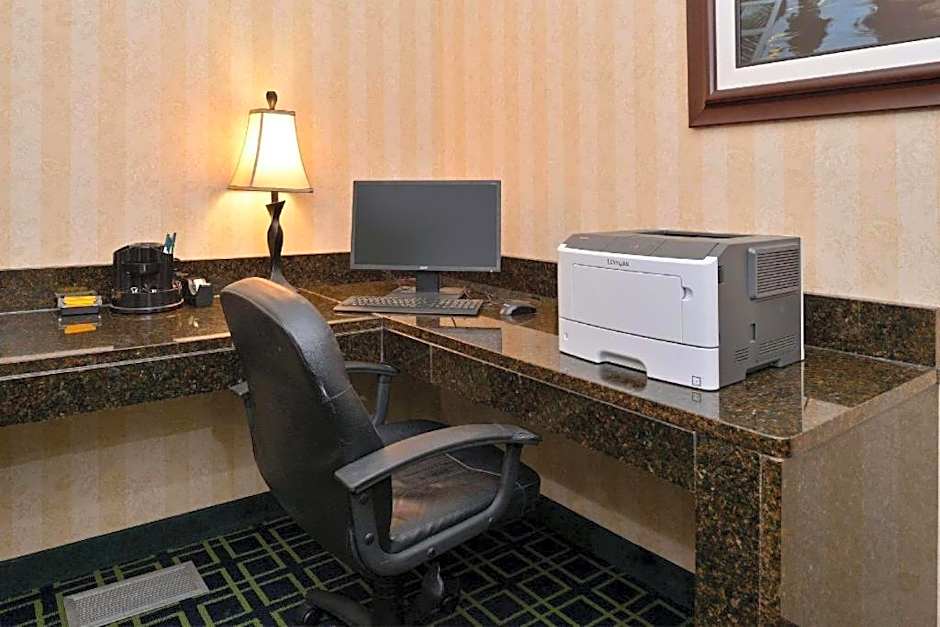 Quality Inn & Suites Jefferson City