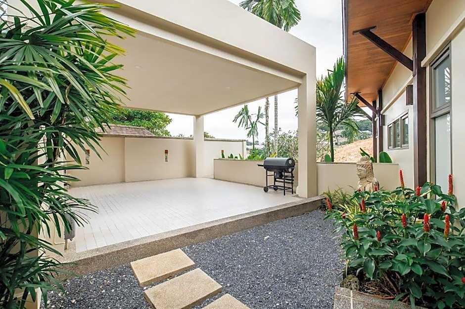 Ivory Pool Villa in Nai Harn