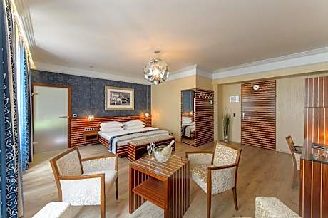 Luxury Junior Suite