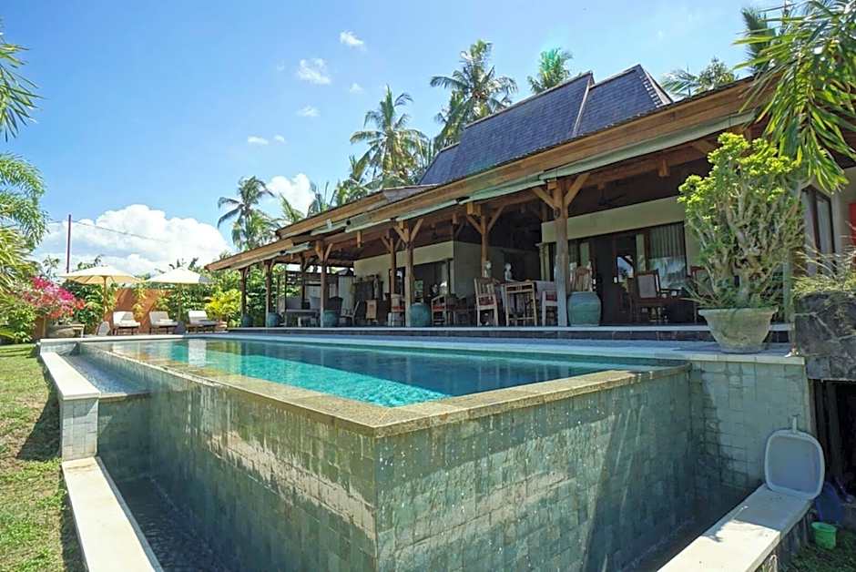 Villa Taman Kanti - 2 Bedroom private villa with swimming pool