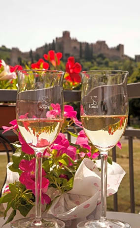 LA FINESTRA SUL CASTELLO - SOAVE 