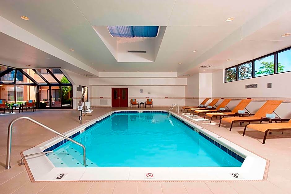 Courtyard by Marriott Chicago Glenview/Northbrook