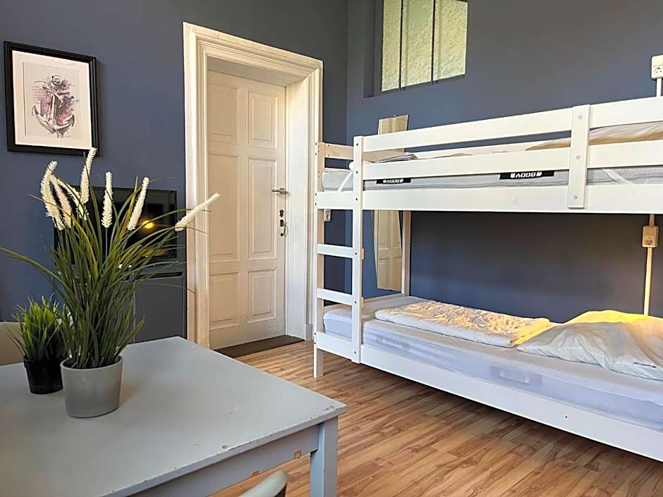 Blue Doors Hostel Altstadt