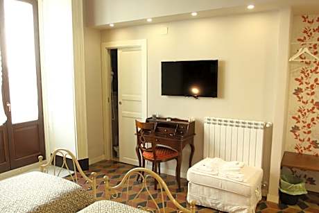 Luxury Triple Room