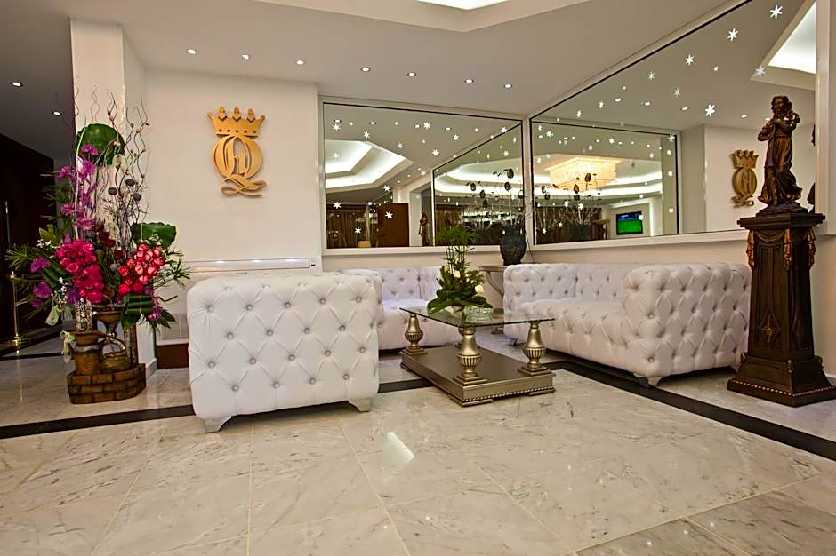 Queens Land Hotel