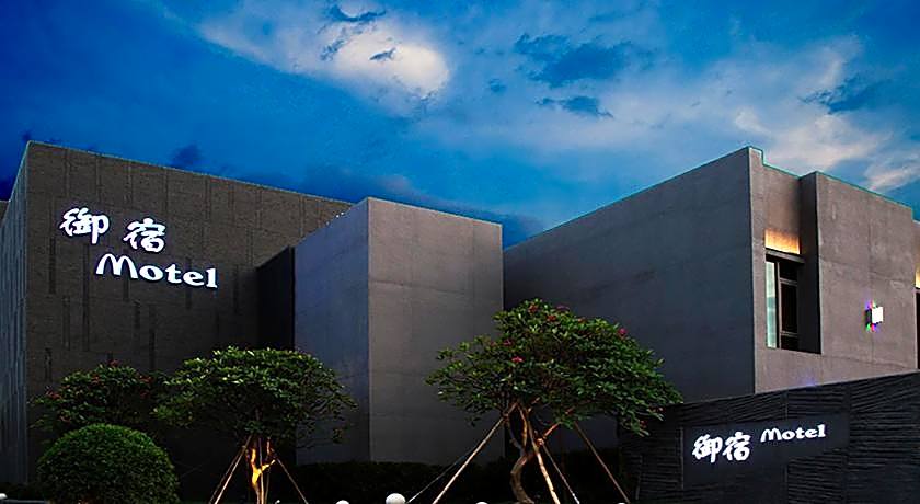 Royal Group Motel Fengshan Branch