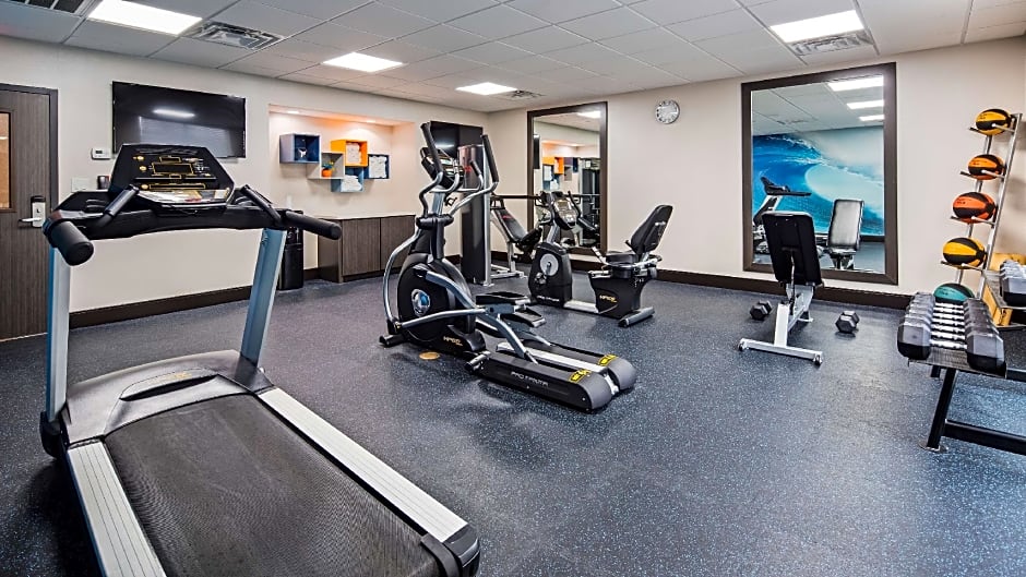 Best Western Plus Pasadena Inn & Suites