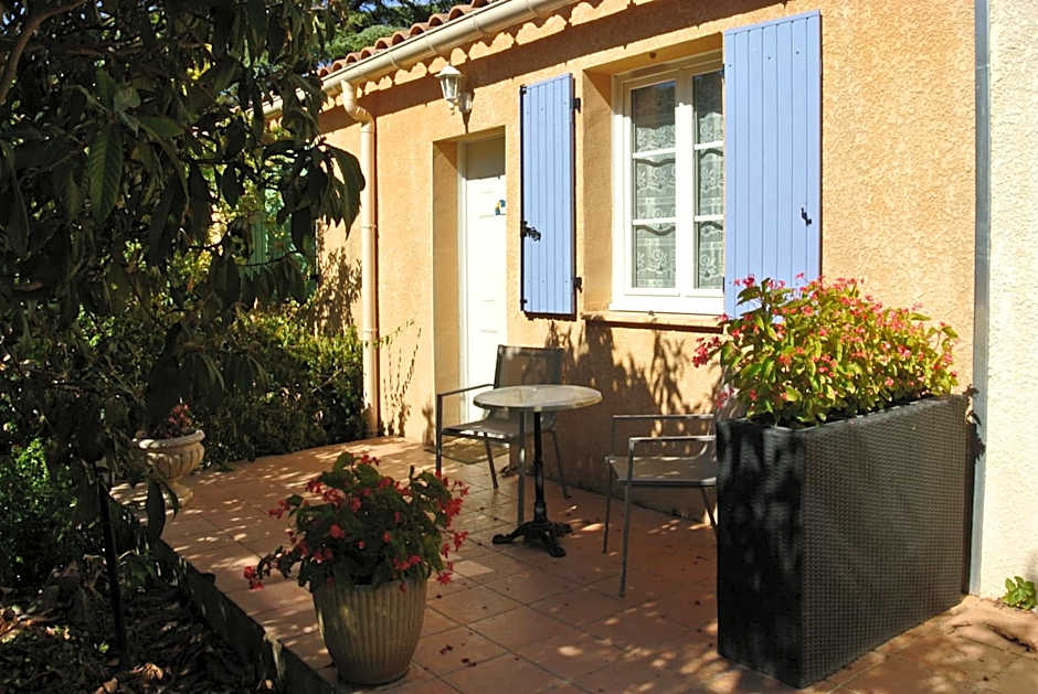 Logis Hôtel Restaurant Le Clos des Capitelles