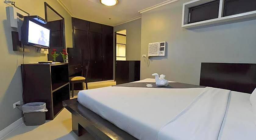 Richmond Plaza Hotel