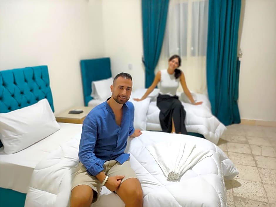 Anubis kingdom Pyramids View