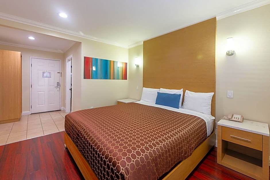 Hollywood City Inn