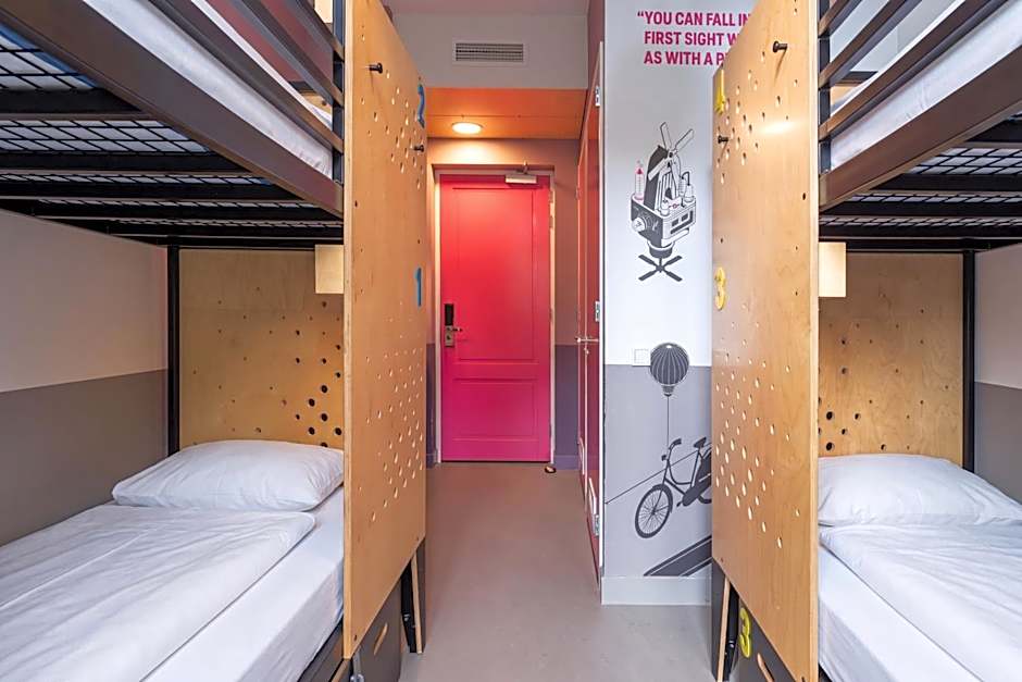 Stayokay Hostel Amsterdam Vondelpark
