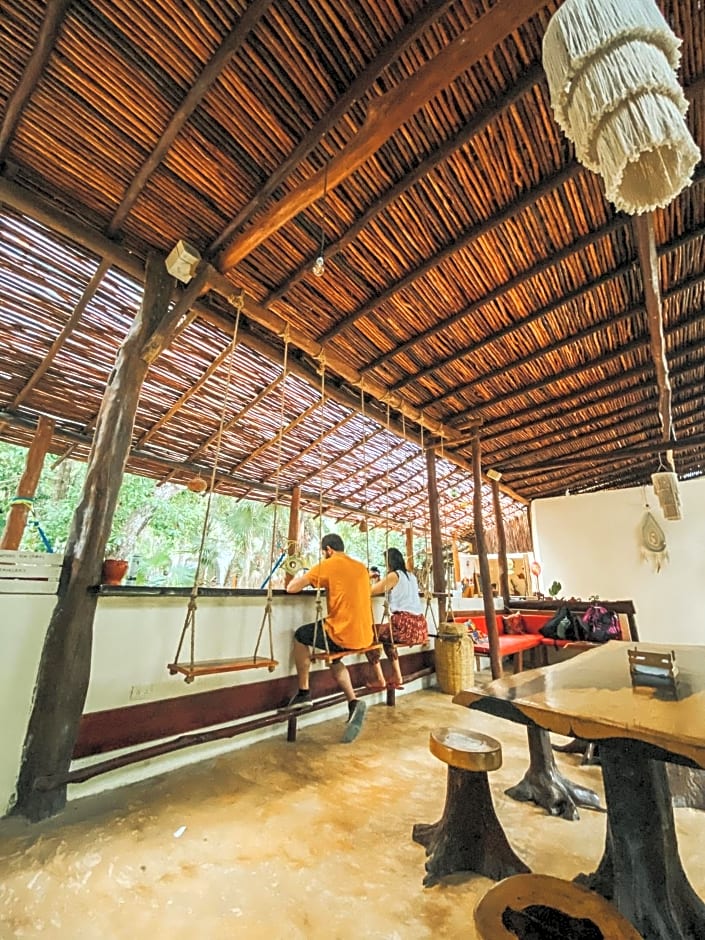 Hostal Mulut Tulum