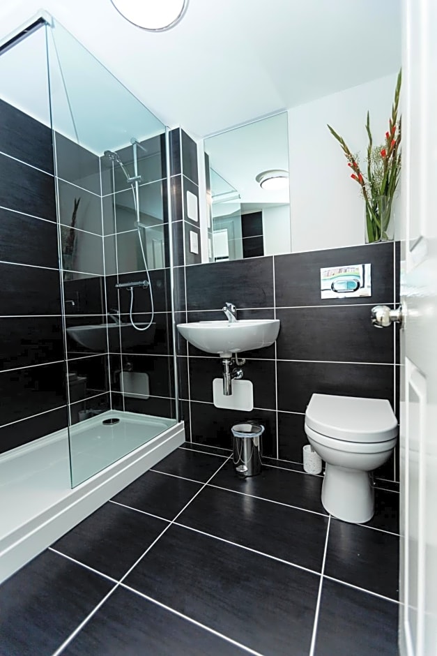 The Dalkeith Hotel by Pillow