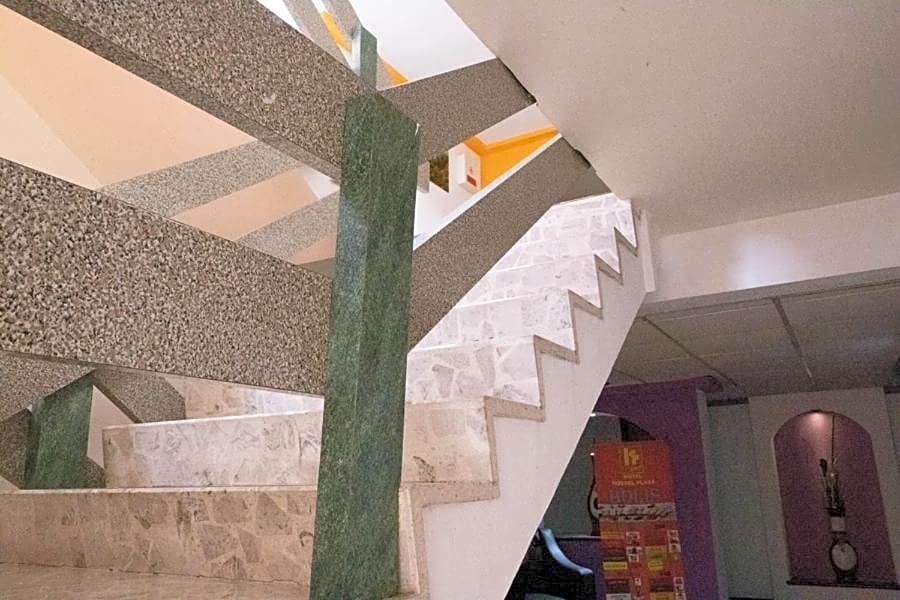 Hotel Rossel Plaza