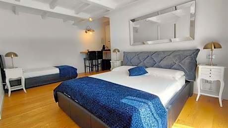 Comfort Triple Room with Shower