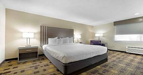 Queen Room - Non-Smoking