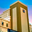 Comfort Inn & Suites Newark Liberty International Airport