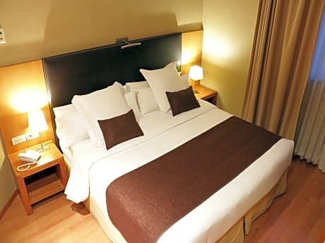 DOUBLE ONE BED