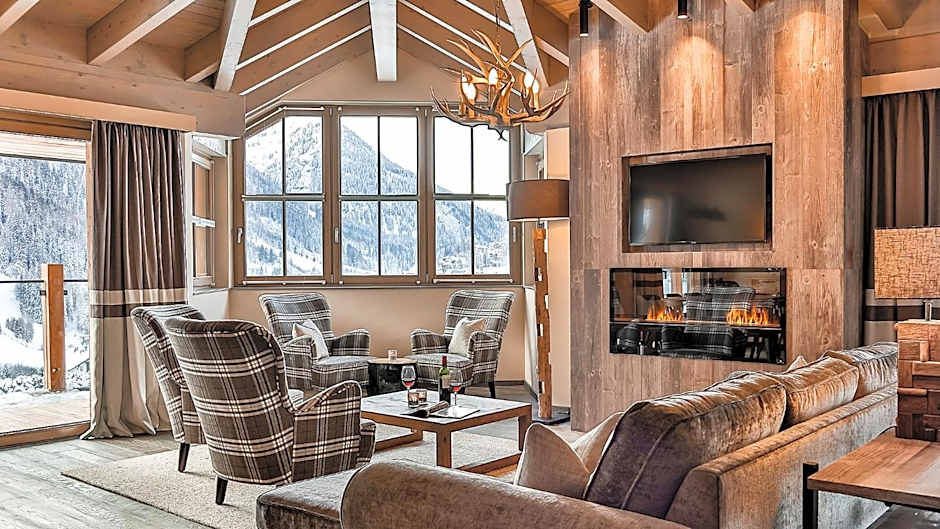 Mountain Spa Residences