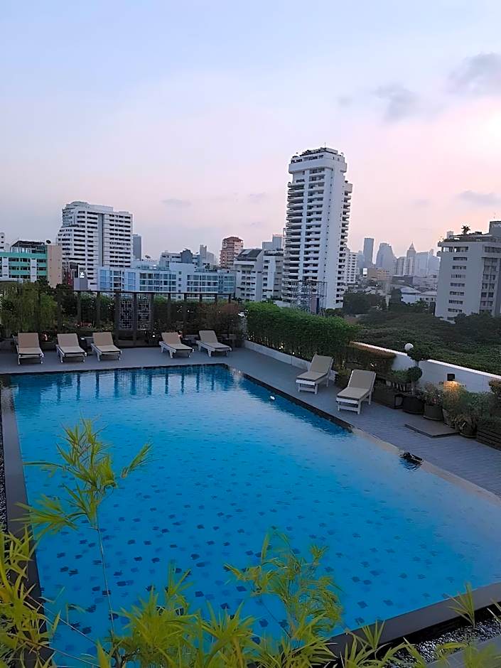 Ruamchitt Plaza Hotel