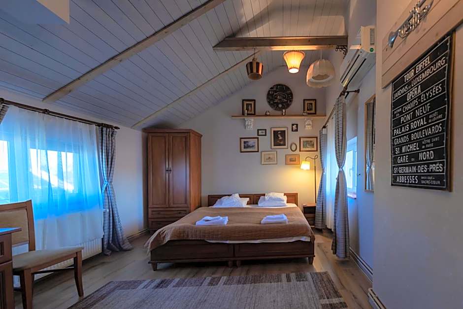 Vila Fortuna - Art O'Clock